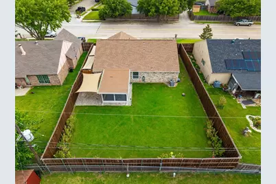 829 W Crossland Boulevard, Grand Prairie, TX 75052 - Photo 37