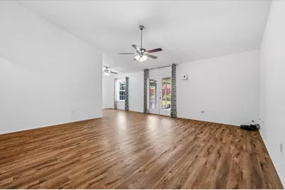 829 W Crossland Boulevard, Grand Prairie, TX 75052 - Photo 7