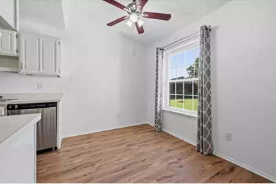 829 W Crossland Boulevard, Grand Prairie, TX 75052 - Photo 13