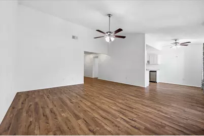829 W Crossland Boulevard, Grand Prairie, TX 75052 - Photo 9