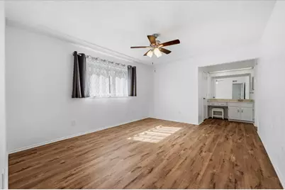 829 W Crossland Boulevard, Grand Prairie, TX 75052 - Photo 17