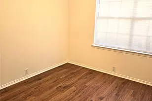 1802 Berkeley Dr, Glenn Heights, TX 75154 - Photo 11