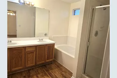 1802 Berkeley Drive, Glenn Heights, TX 75154 - Photo 9