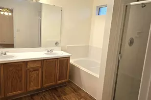 1802 Berkeley Dr, Glenn Heights, TX 75154 - Photo 9
