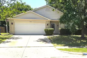 1802 Berkeley Dr, Glenn Heights, TX 75154 - Photo 1