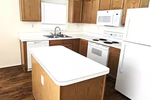 1802 Berkeley Dr, Glenn Heights, TX 75154 - Photo 3