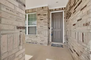 6009 Driscoll Ln, Providence Village, TX 76227 - Photo 3