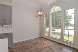 923 Kathryn Dr, Lewisville, TX 75067 - Photo 11