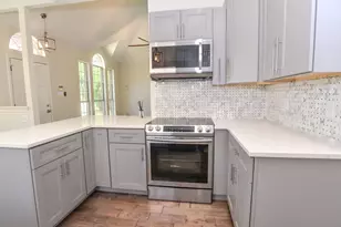 923 Kathryn Dr, Lewisville, TX 75067 - Photo 7