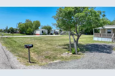 18531 Doubletree Drive, Justin, TX 76247 - Photo 25