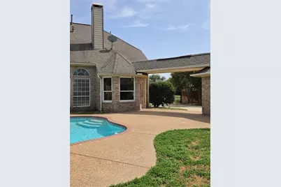 2720 Springhill Drive, Grapevine, TX 76051 - Photo 9