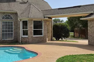 2720 Springhill Dr, Grapevine, TX 76051 - Photo 9