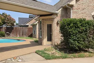 2720 Springhill Dr, Grapevine, TX 76051 - Photo 7
