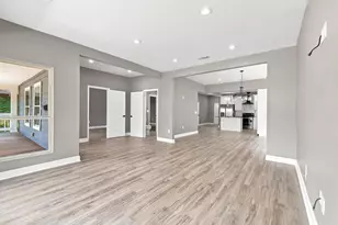 705 E Austin St, Paris, TX 75460 - Photo 7