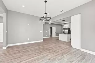705 E Austin St, Paris, TX 75460 - Photo 11