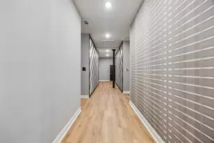 2010 Commerce St, Dallas, TX 75201 - Photo 9