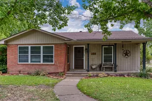 1202 NW 4th Ave, Mineral Wells, TX 76067 - Photo 7