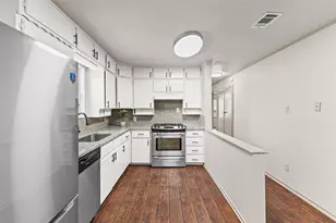 6709 Gillis Johnson St, Fort Worth, TX 76179 - Photo 9