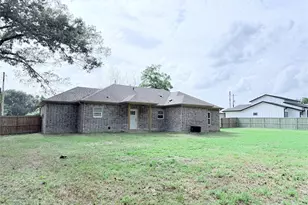 449 Cypress St, Pittsburg, TX 75686 - Photo 7