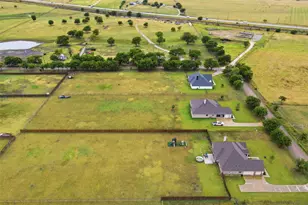 265 County Rd 1105, Rio Vista, TX 76093 - Photo 39