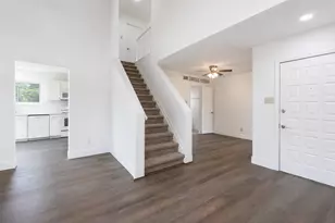 4201 Phoenix, Carrollton, TX 75010 - Photo 9