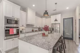 101 Lakeview Trl, Mabank, TX 75147 - Photo 11