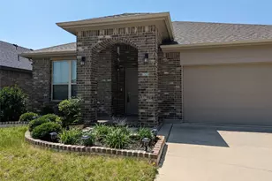 1108 Bowlus Dr, Fort Worth, TX 76177 - Photo 1