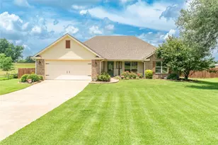 2039 Park Springs Rd, Sulphur Springs, TX 75482 - Photo 1