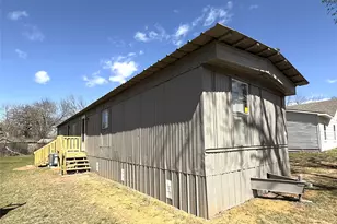 1025 E Owing St, Denison, TX 75021 - Photo 9
