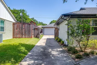 10023 Shadyview Drive, Dallas, TX 75238 - Photo 3