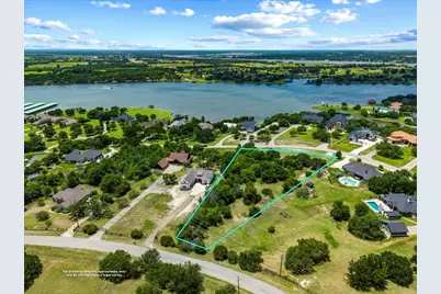 1915 W Emerald Bend Court, Granbury, TX 76049 - Photo 3