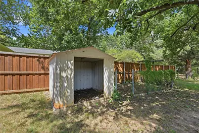 1303 Lafayette Drive, Denison, TX 75020 - Photo 5