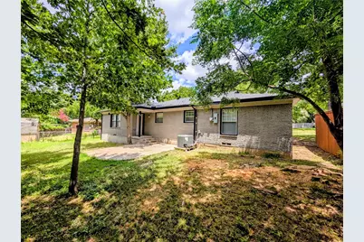 1706 Henderson Court, Irving, TX 75061 - Photo 3