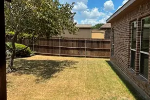 209 Newcastle St, Waxahachie, TX 75165 - Photo 27