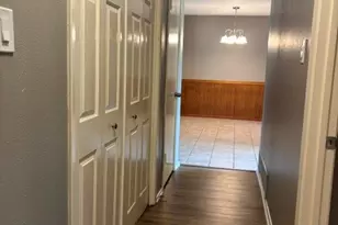 22 E Townhouse Ln, Grand Prairie, TX 75052 - Photo 31