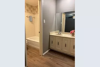 22 E Townhouse Lane #31, Grand Prairie, TX 75052 - Photo 27