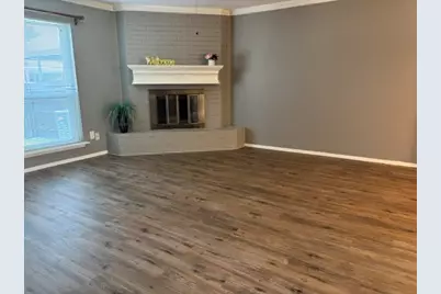 22 E Townhouse Lane #31, Grand Prairie, TX 75052 - Photo 9