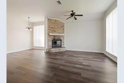 709 Catalina Drive, Lancaster, TX 75146 - Photo 5