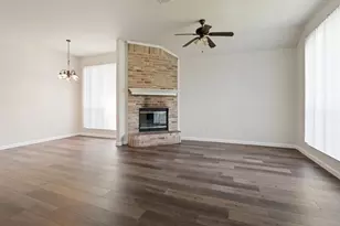 709 Catalina Dr, Lancaster, TX 75146 - Photo 5
