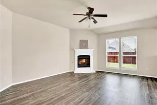 2208 Jonathan Creek Dr, Little Elm, TX 75068 - Photo 7
