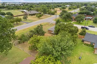 2 Finley Cir, Krum, TX 76249 - Photo 35
