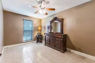 8633 Baumgarten Dr, Dallas, TX 75228 - Photo 17
