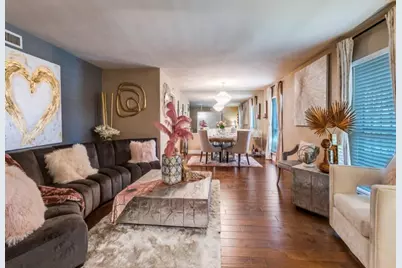 8633 Baumgarten Drive, Dallas, TX 75228 - Photo 7
