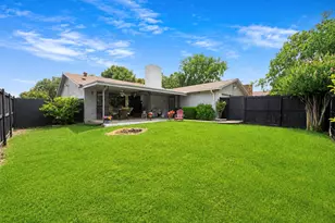 8633 Baumgarten Dr, Dallas, TX 75228 - Photo 25