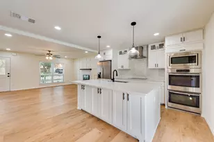 7 Crooked Creek Ct, Trophy Club, TX 76262 - Photo 9