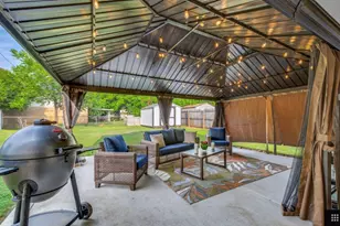 2616 Shady Brook Dr, Bedford, TX 76021 - Photo 19