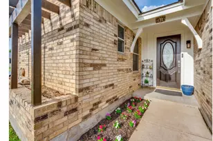 2616 Shady Brook Dr, Bedford, TX 76021 - Photo 3
