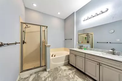 619 Rosemead Drive, Euless, TX 76039 - Photo 13