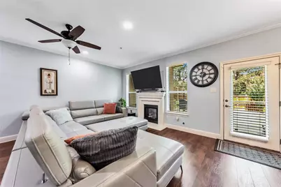 619 Rosemead Drive, Euless, TX 76039 - Photo 3