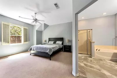 619 Rosemead Drive, Euless, TX 76039 - Photo 9